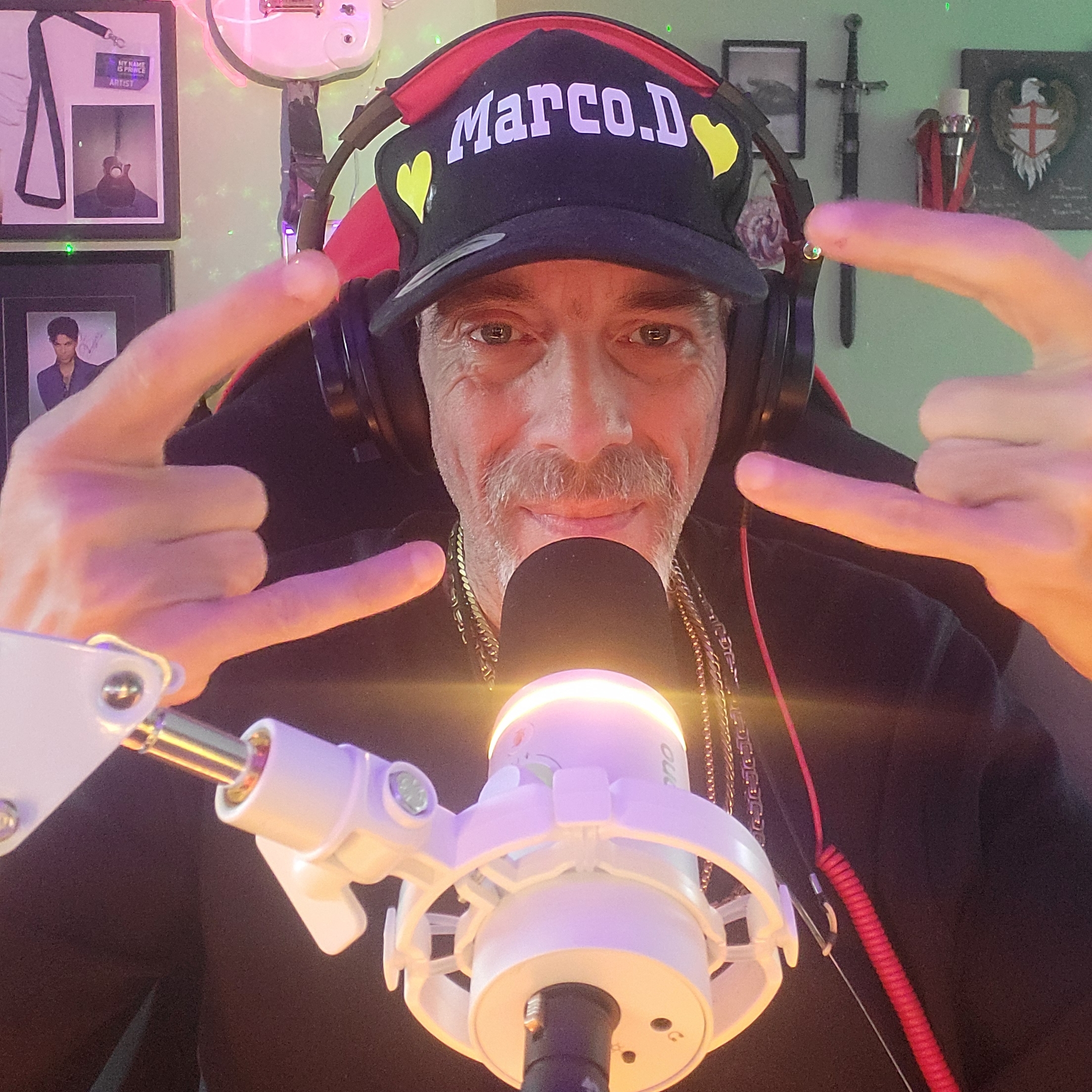 m-rco-singer-marcosinger-nl-is-live-tiktok-live