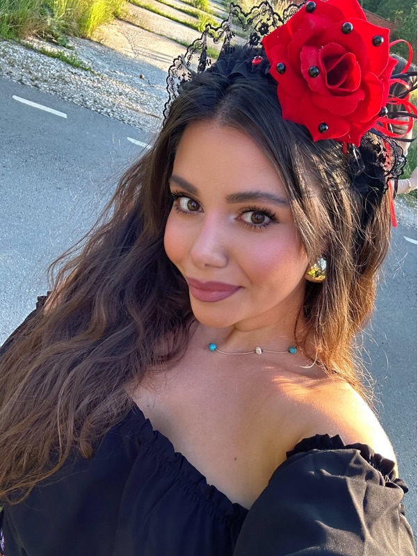 ♥️🎙️Mariam.singer🎙️♥️ (@mariam.singer) is LIVE - TikTok LIVE
