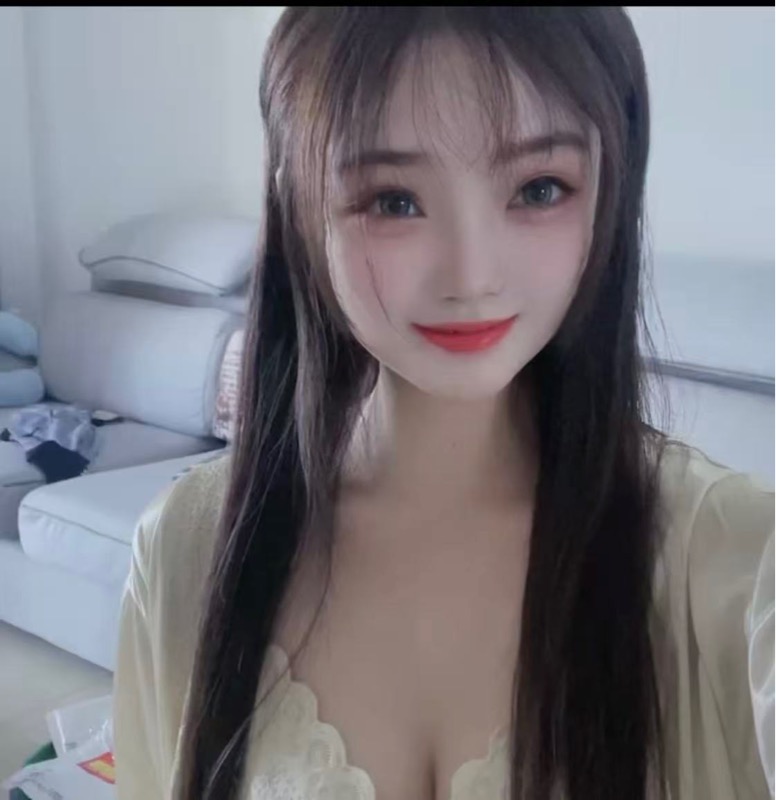 Mi ya 小可爱 (@mi.ya8351) is LIVE - TikTok LIVE