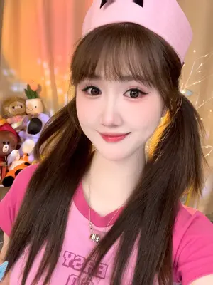 ELLEY AS MOTORSPORT (@luv_elley2) is LIVE - TikTok LIVE