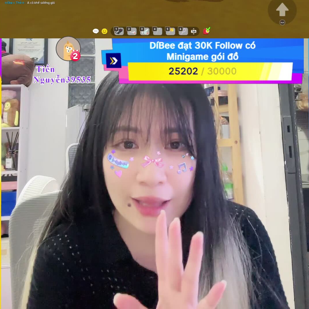 DíBee (@dibeene) is LIVE - TikTok LIVE